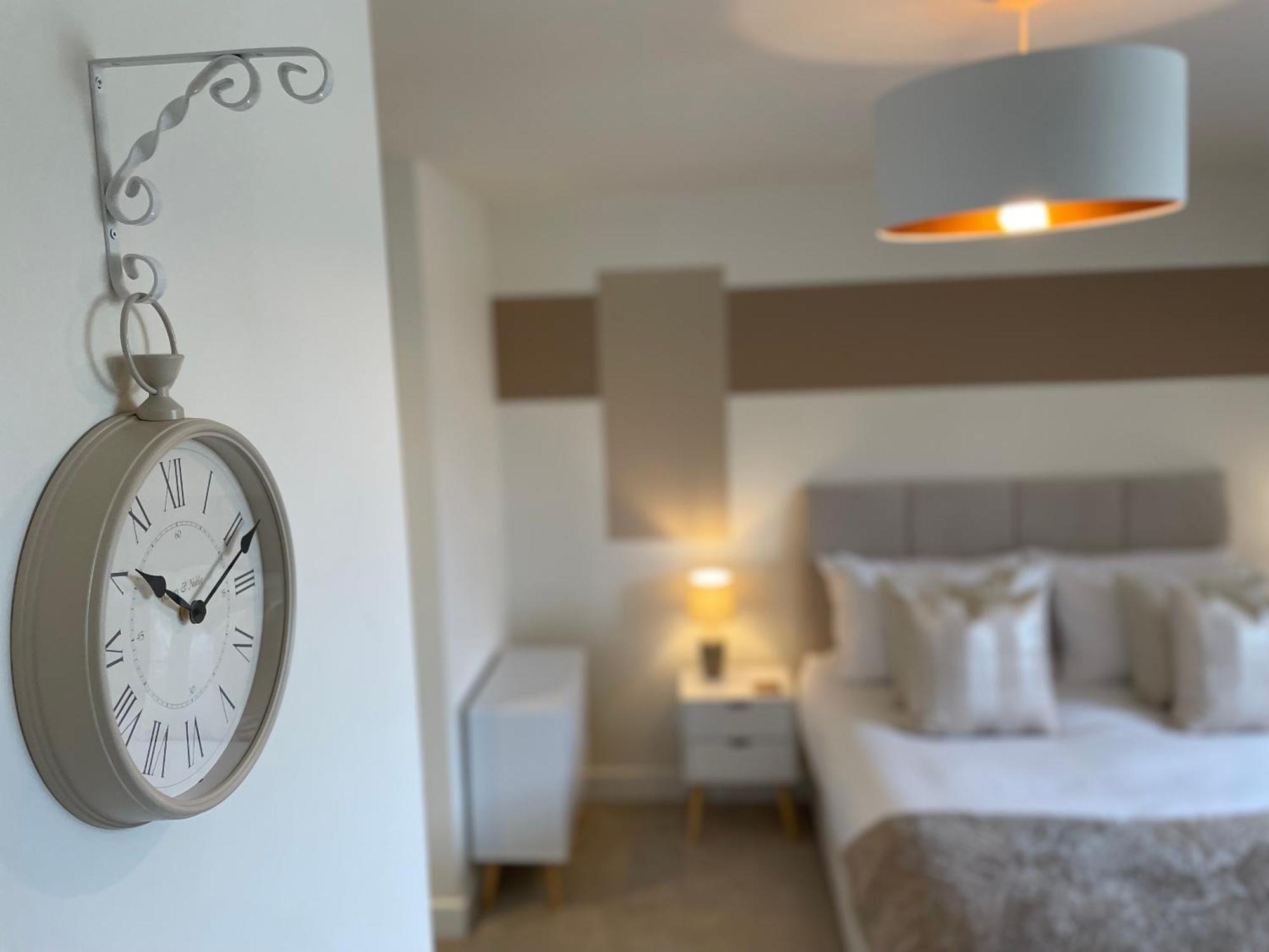 3-Bedroom Luxury Stay With Free Parking Market Harborough Exterior foto